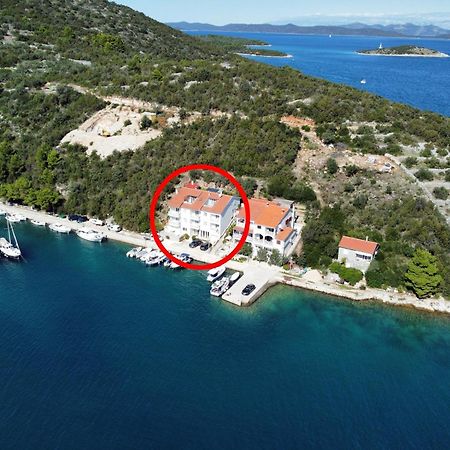 Apartments And Rooms By The Sea Zaglav, Dugi Otok - 8144 Сали Экстерьер фото