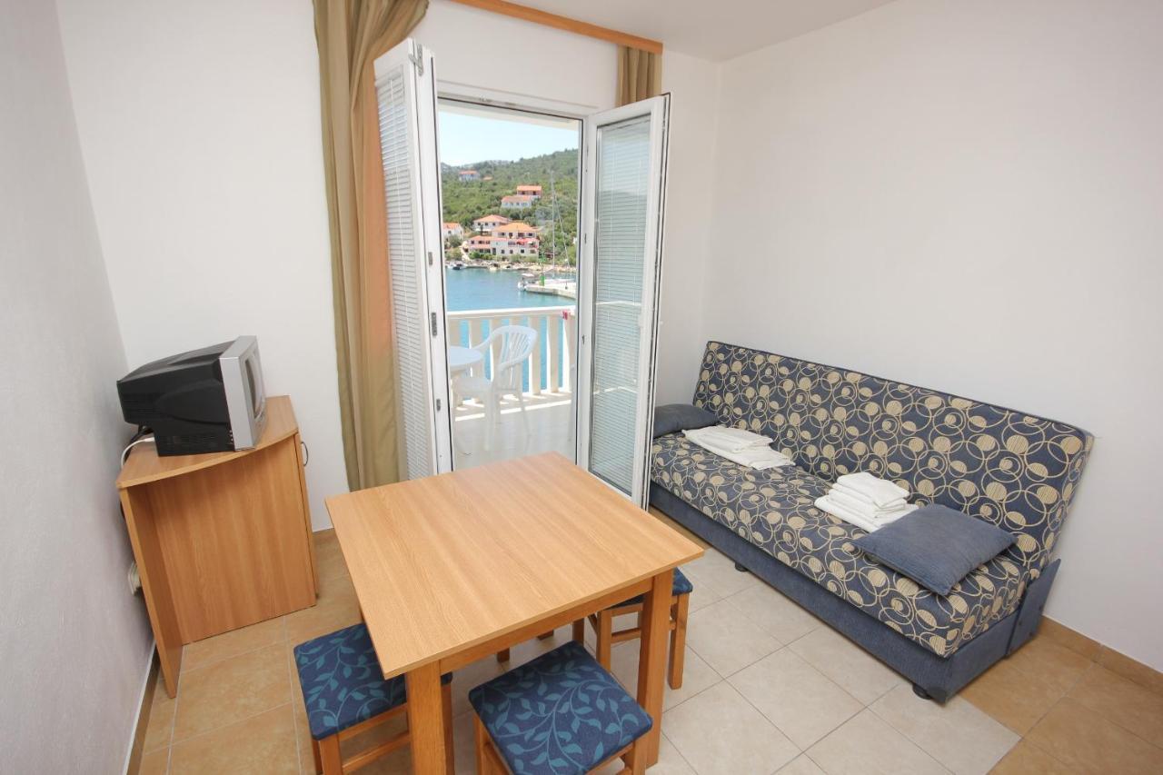 Apartments And Rooms By The Sea Zaglav, Dugi Otok - 8144 Сали Экстерьер фото