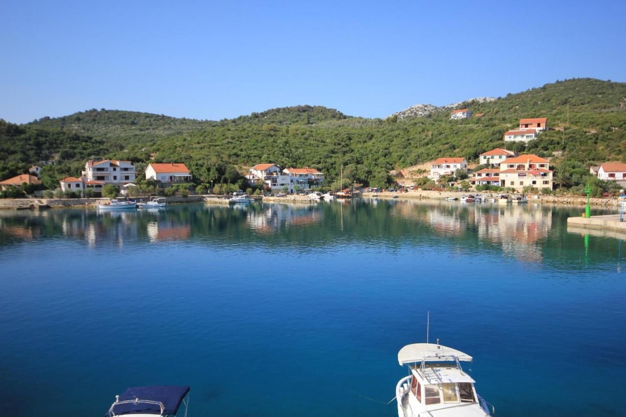 Apartments And Rooms By The Sea Zaglav, Dugi Otok - 8144 Сали Экстерьер фото