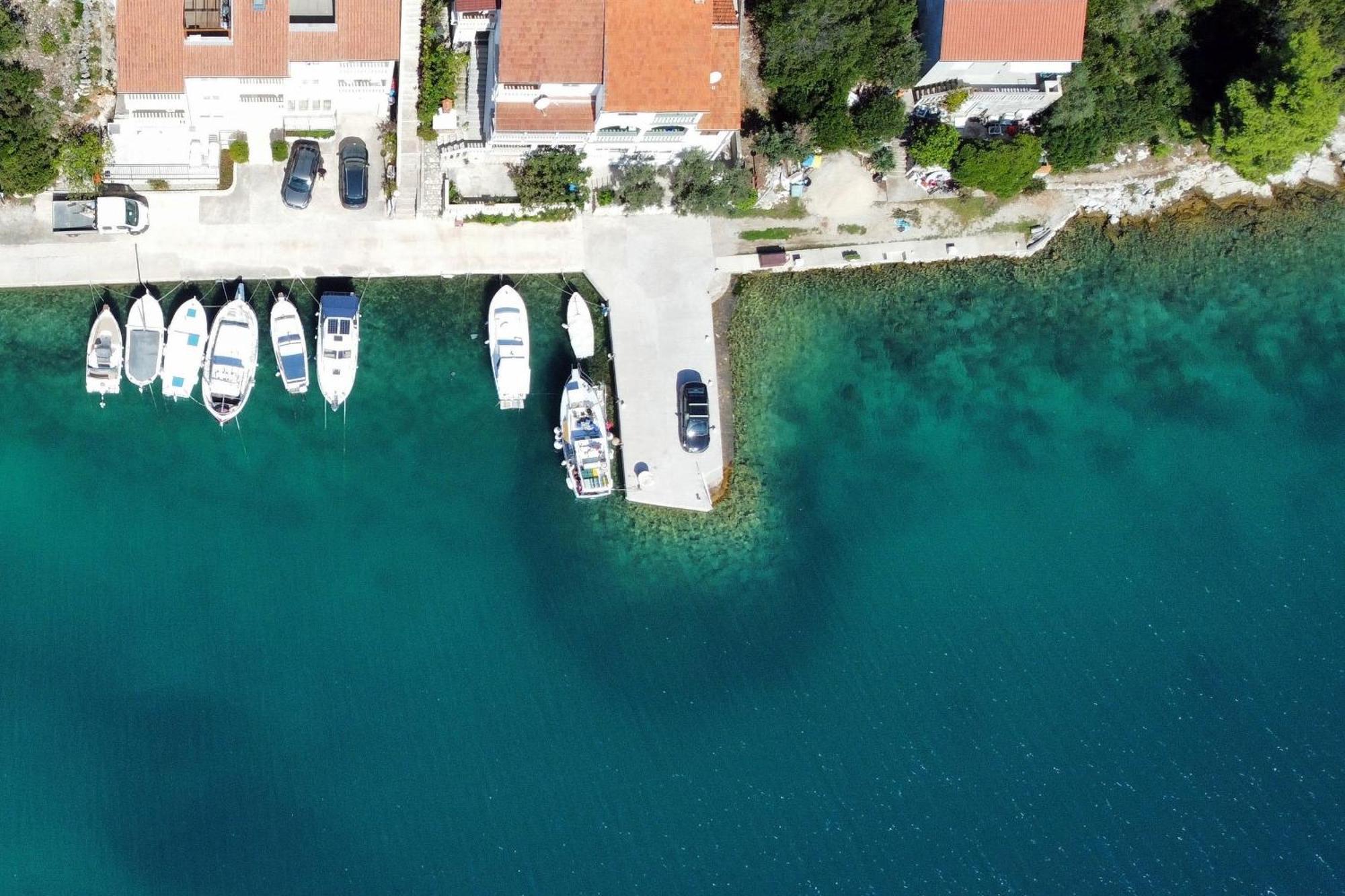 Apartments And Rooms By The Sea Zaglav, Dugi Otok - 8144 Сали Экстерьер фото
